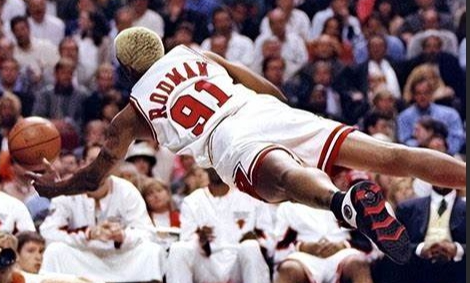 九球体育：罗德曼：NBA历史上最具争议的篮球“天才”